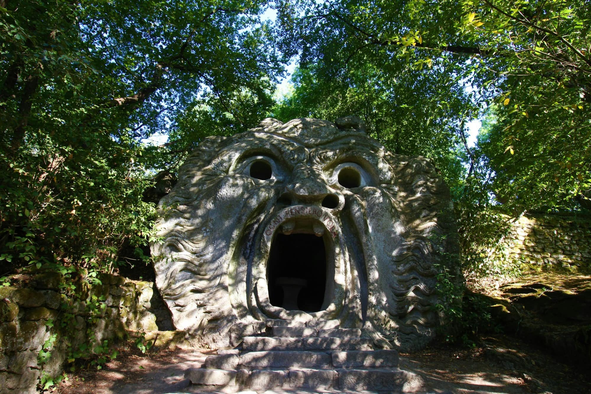 Le parc des Monstres de Bomarzo depuis Rome