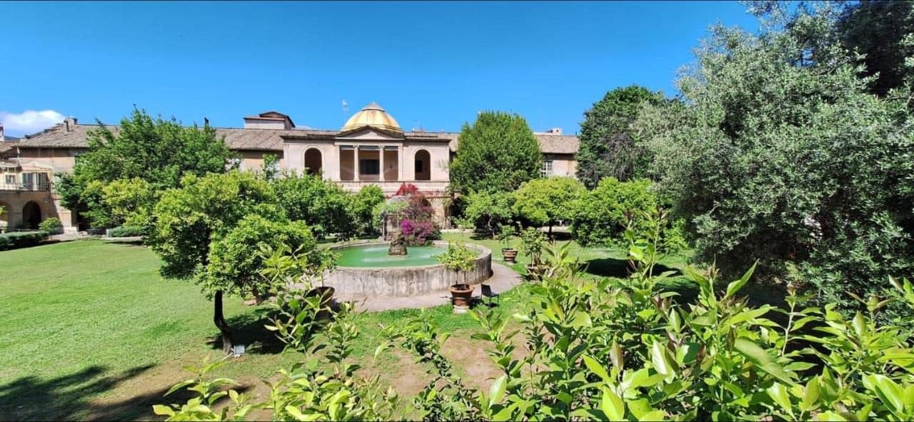 Le jardin et le bâtiment historique. © Borgo Ripa Urban Travel
