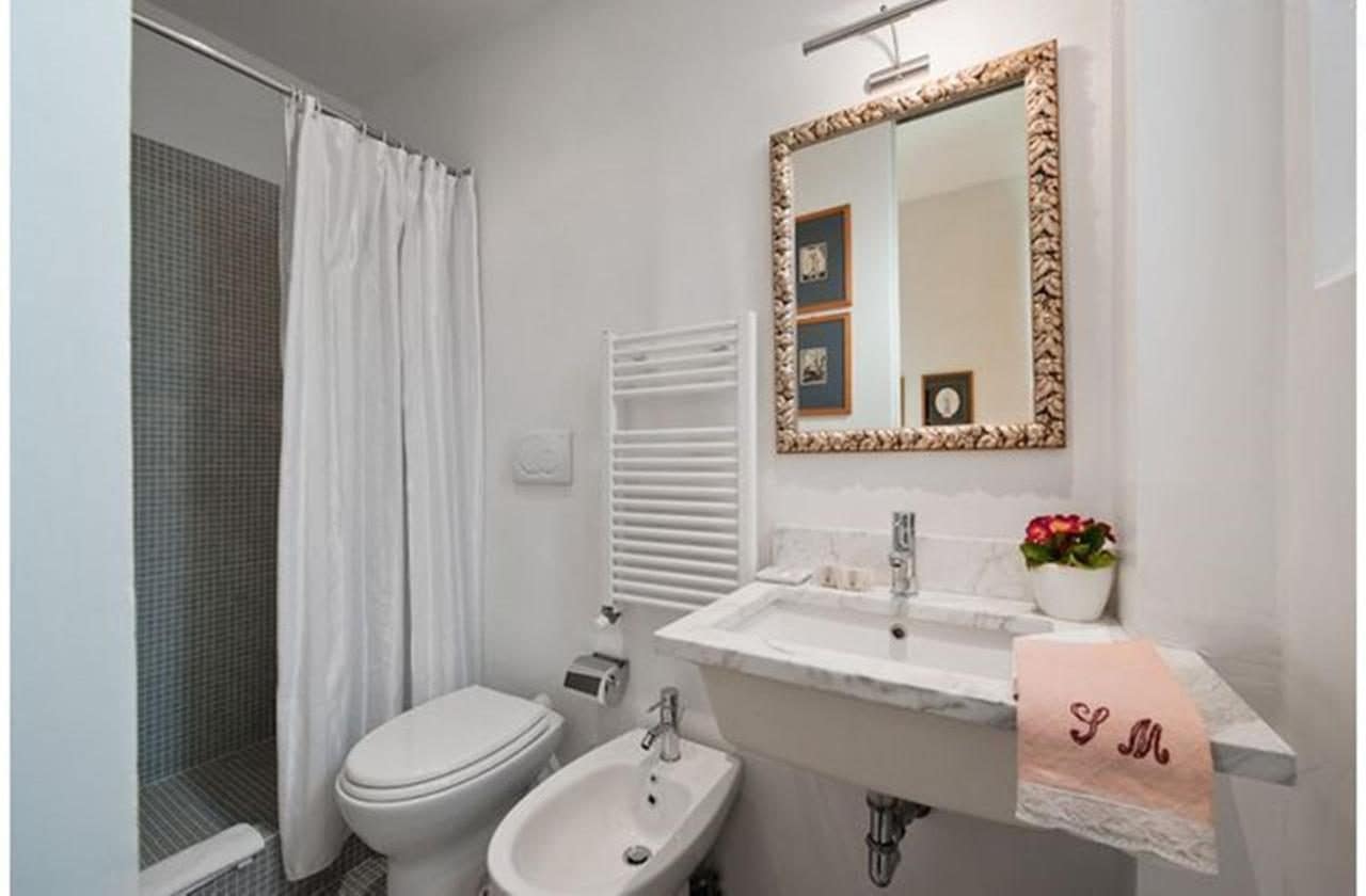 Une salle de bains. © B&B Colori di Roma