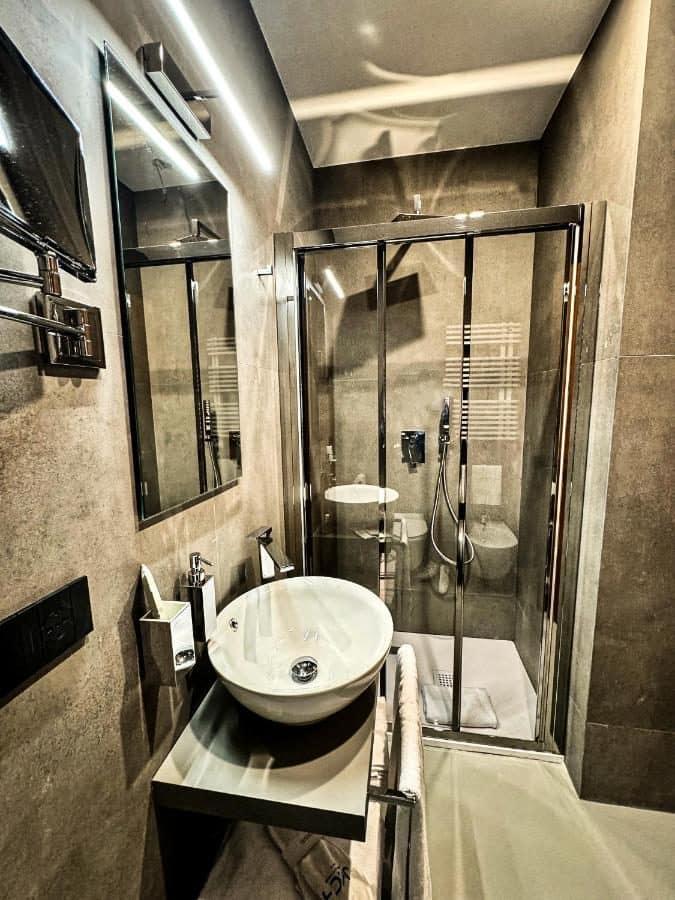 Une salle de bains. © J Maluni City Hotel