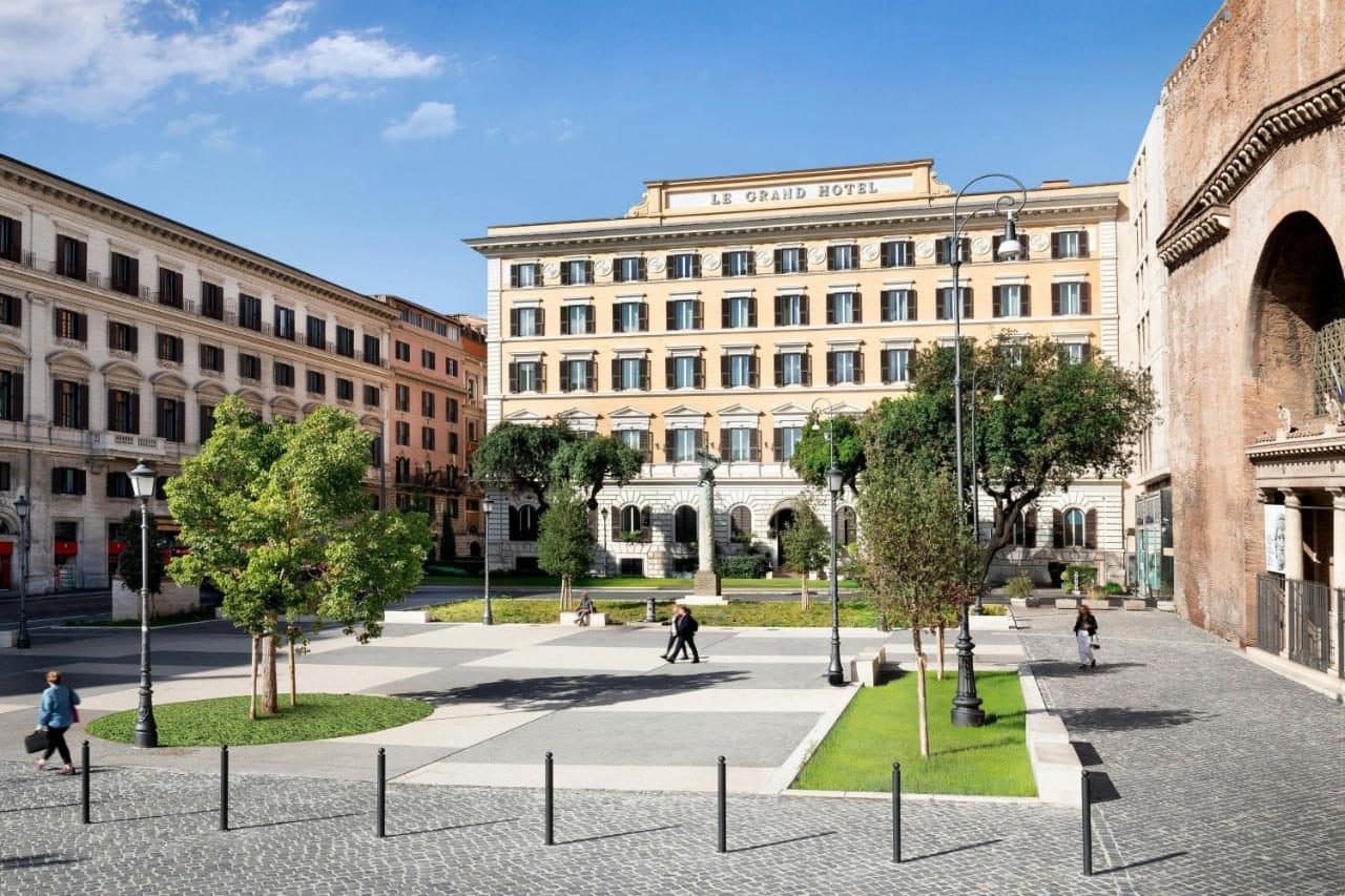 La façade de l'hôtel. © The St. Regis Rome