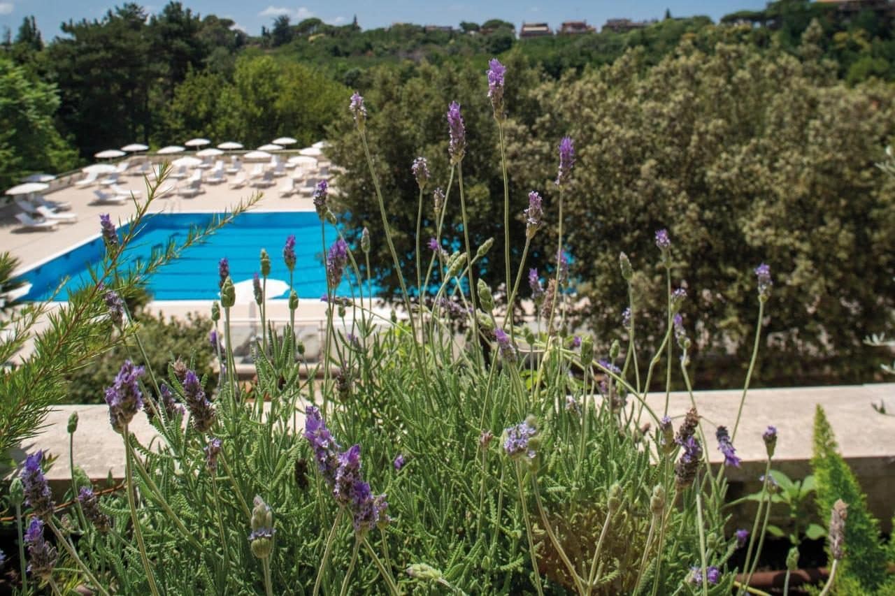 Le bassin, en bordure du parc. © Hotel Villa Pamphili Roma